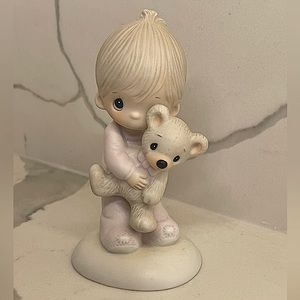 Precious Moments “Jesus Loves Me”